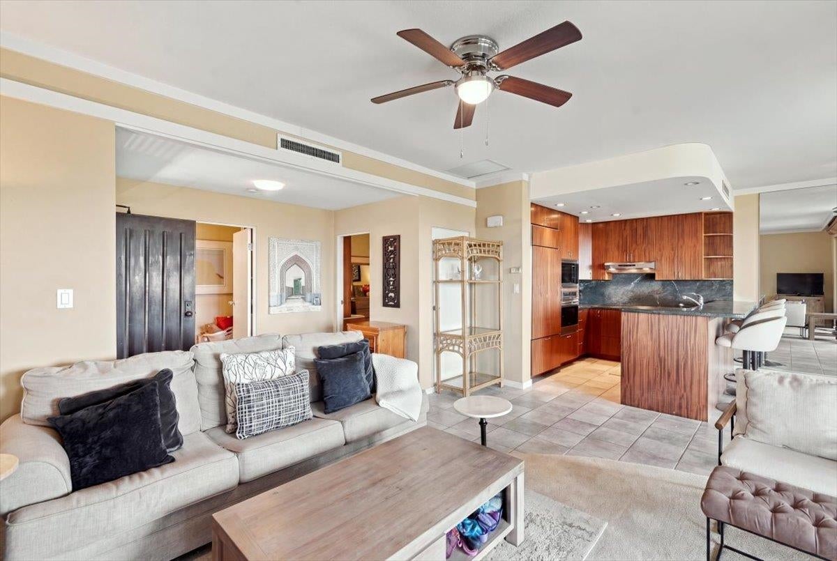 500 Kapalua Dr 11V3