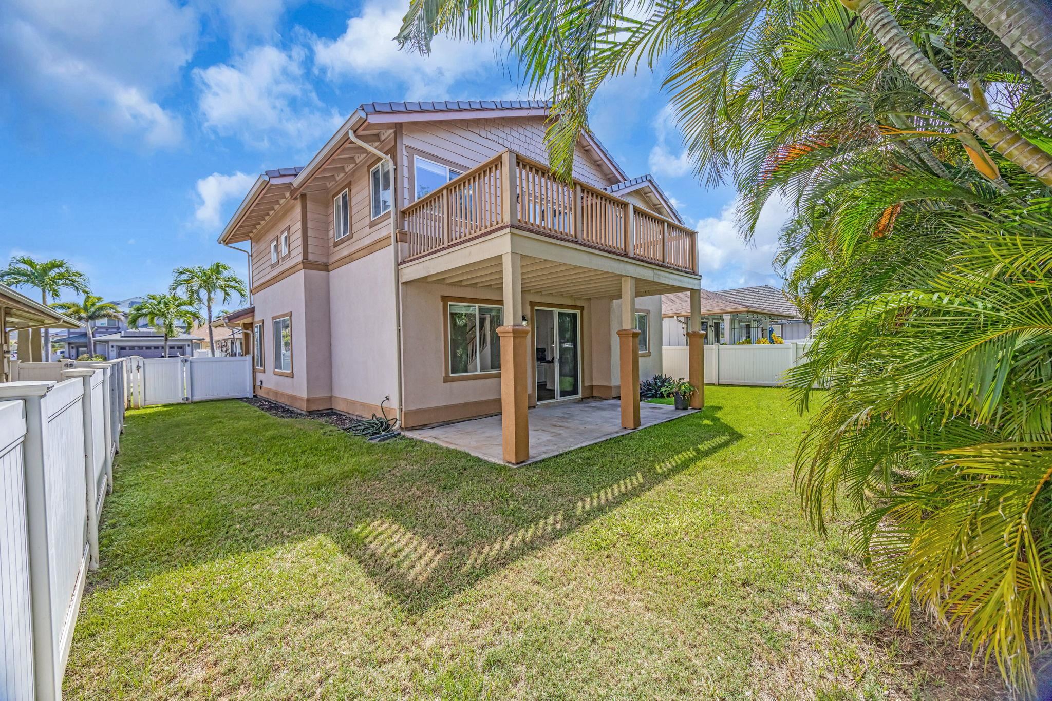73 Hoku Puhipaka St