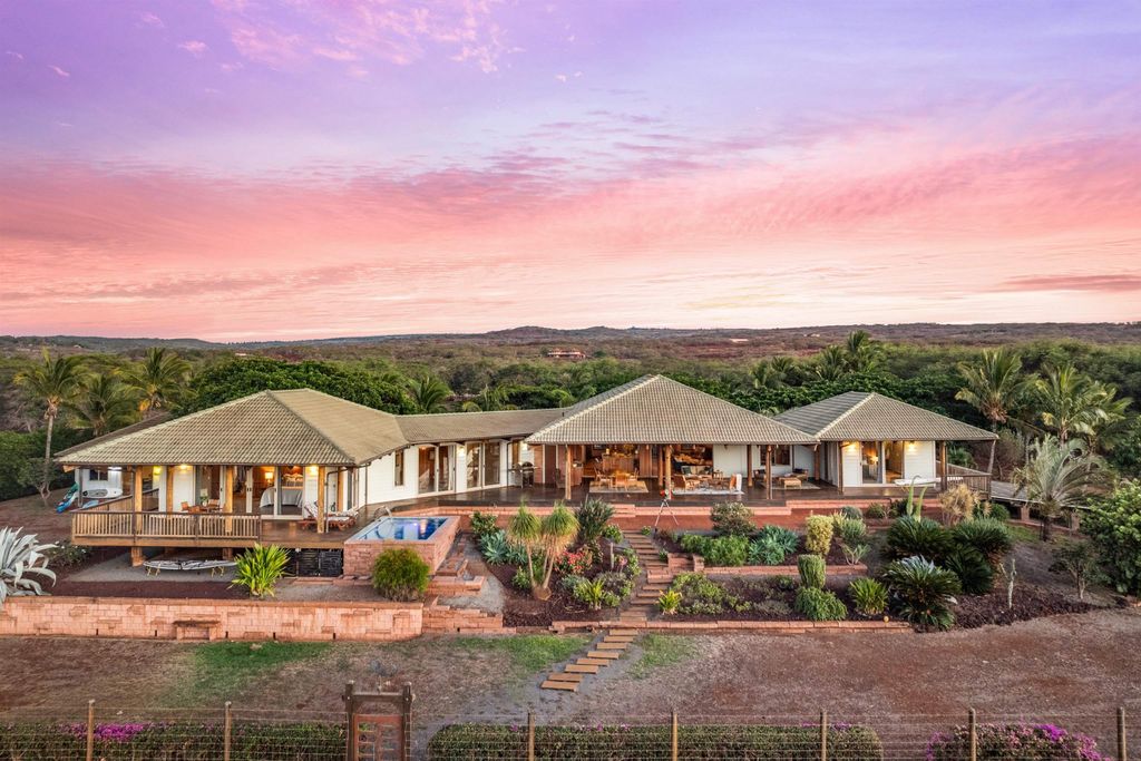 Photo of 3036 Kalua Koi Rd, Maunaloa, HI 96770 (MLS # 407620)