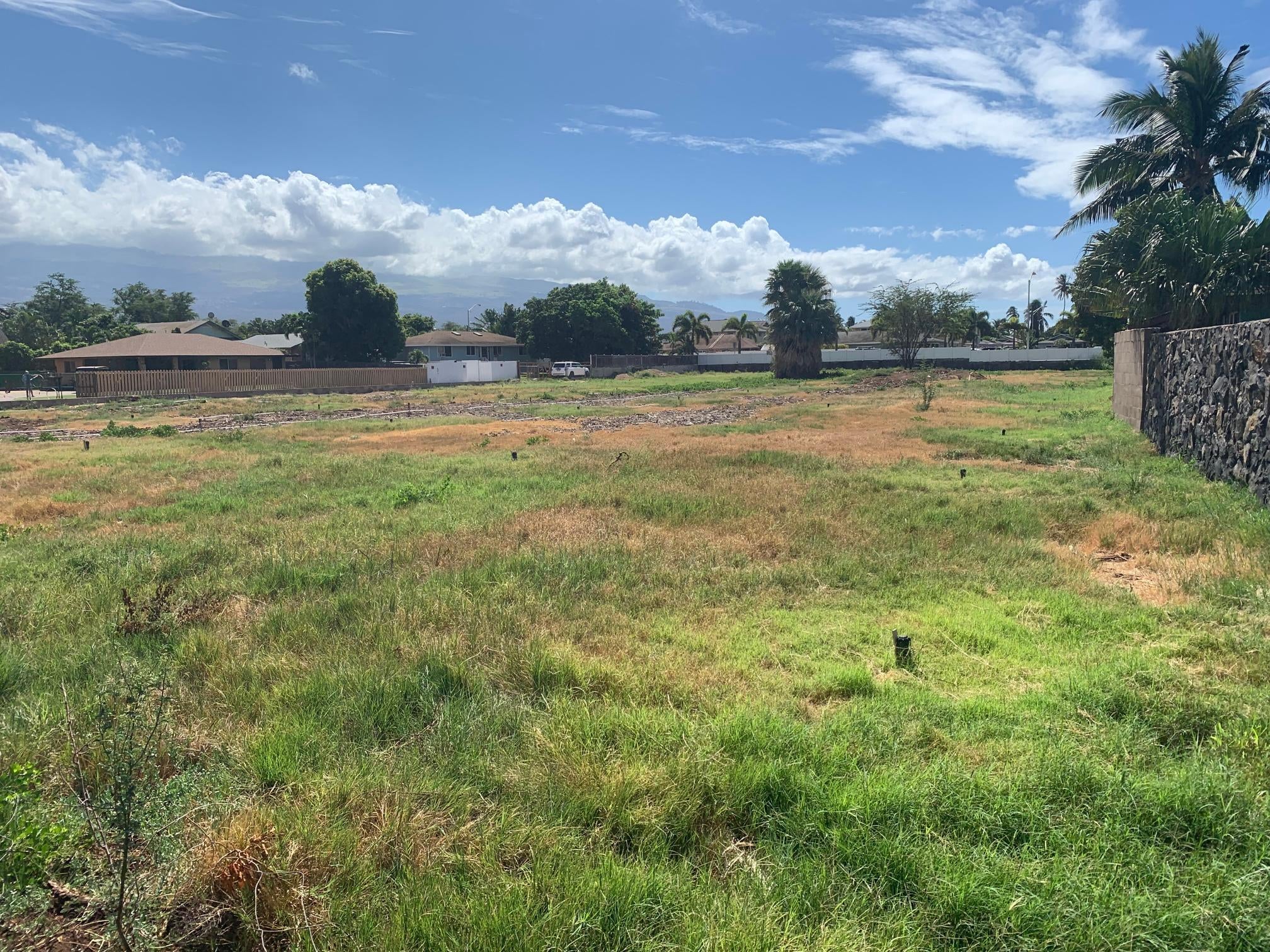 16 E Waipuilani Rd