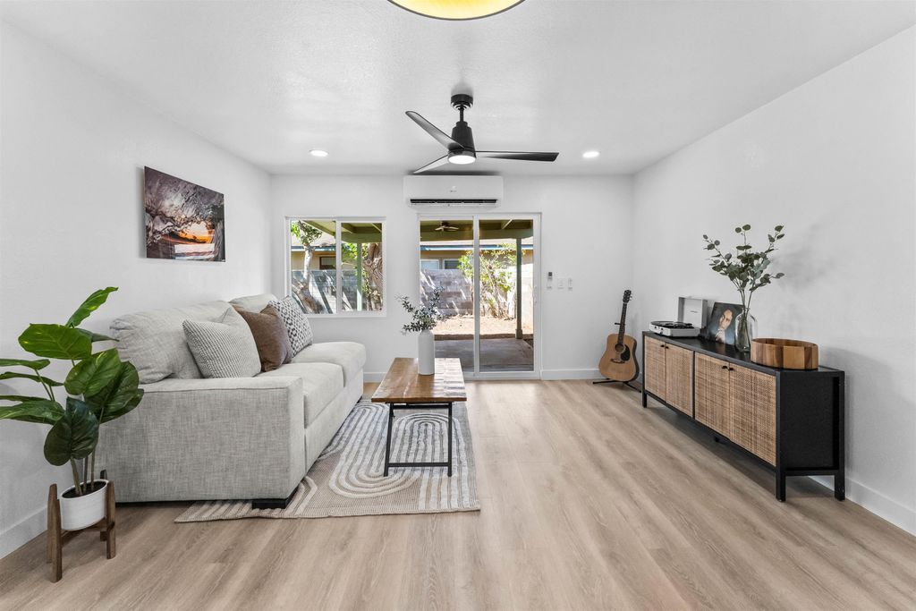 Photo of 226 Hoomoku St, Kahului, HI 96732 (MLS # 407500)