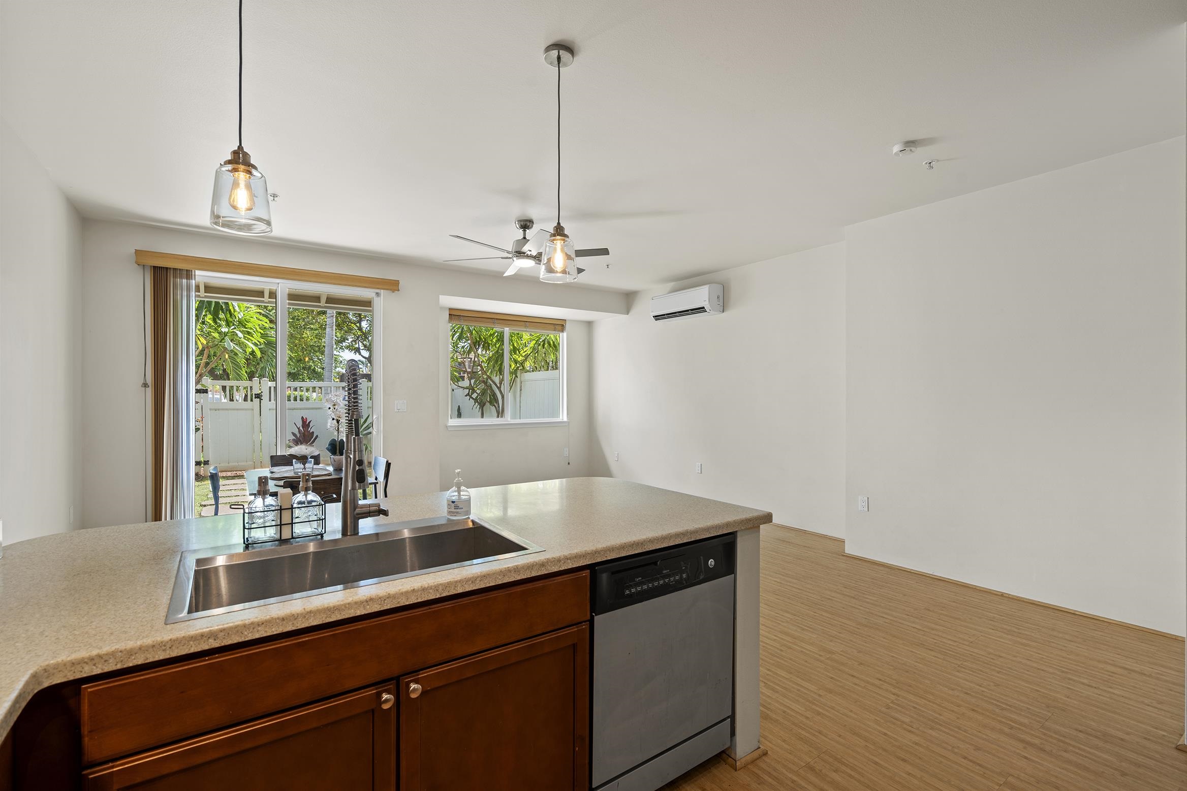 31 E Kuu Aku Lane Ln 206