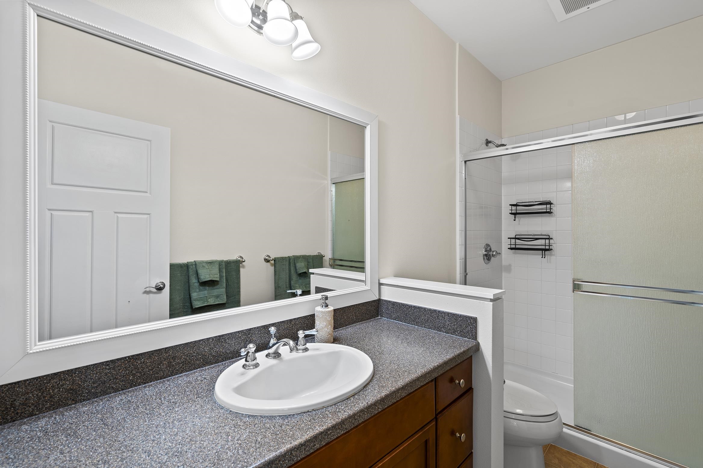 31 E Kuu Aku Lane Ln 206