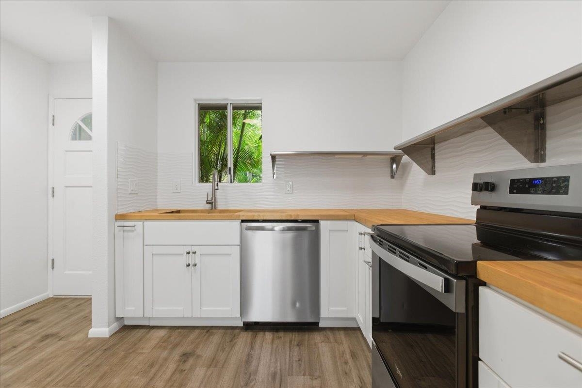 160 Keonekai Rd 27-102