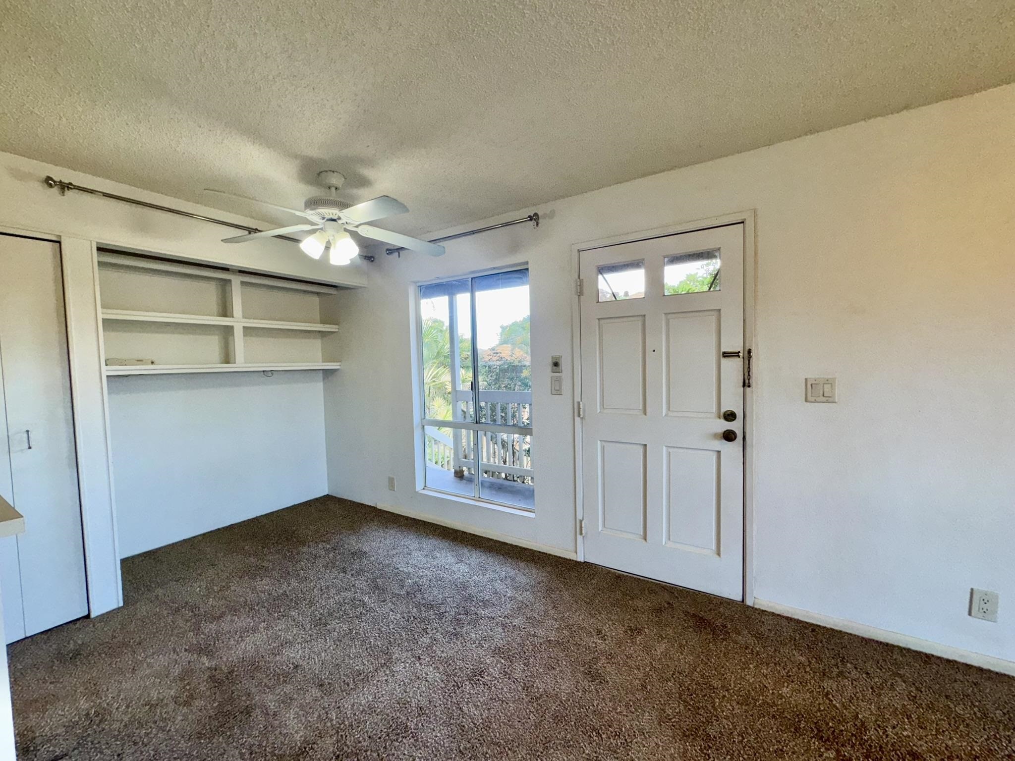 140 Uwapo Rd 56-204
