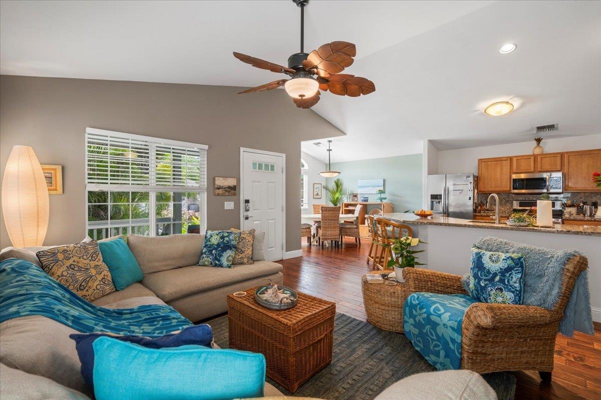 220 Oluea Cir