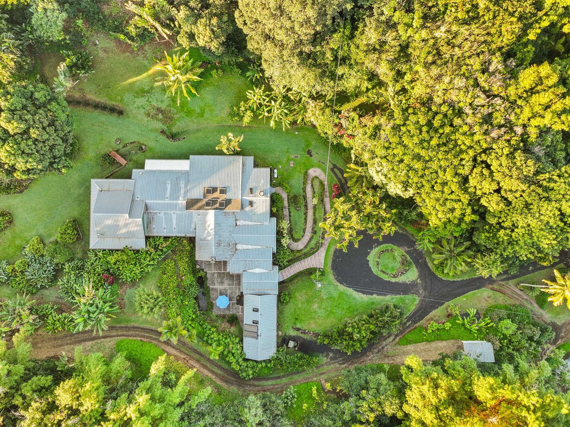 1055 Kaupakalua Rd