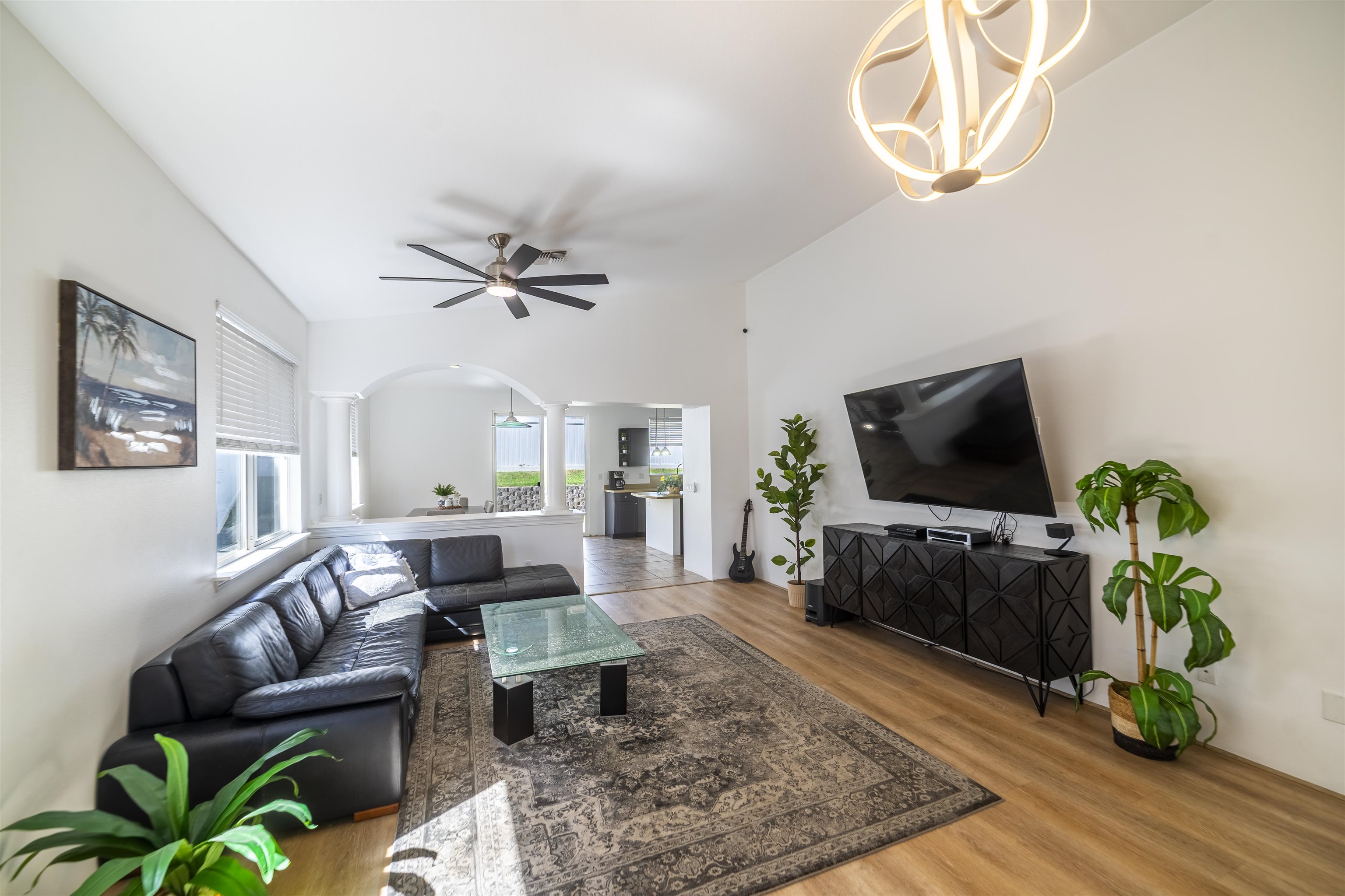 70 Hoku Puhipaka St