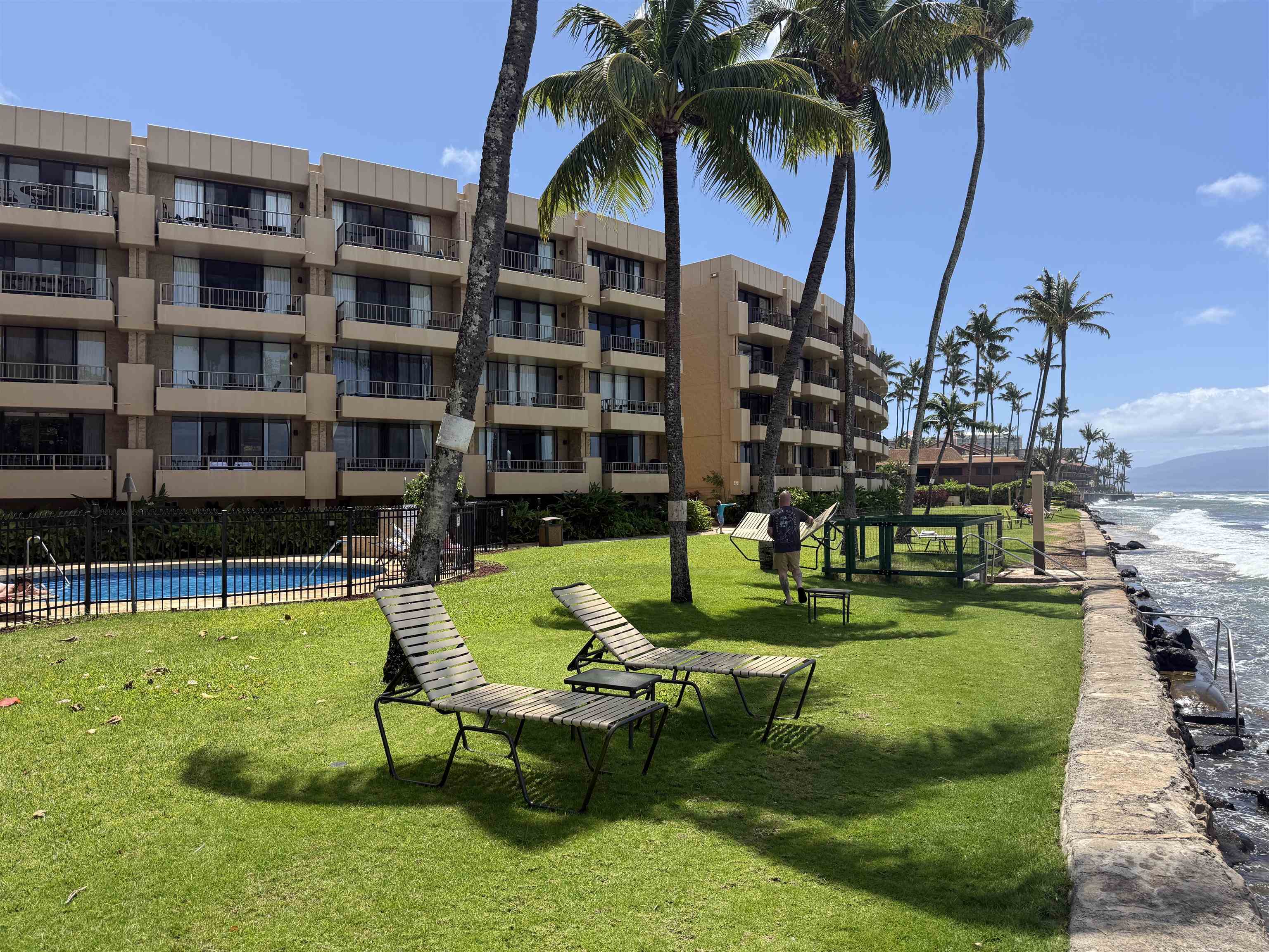 3601 Lower Honoapiilani Rd 420