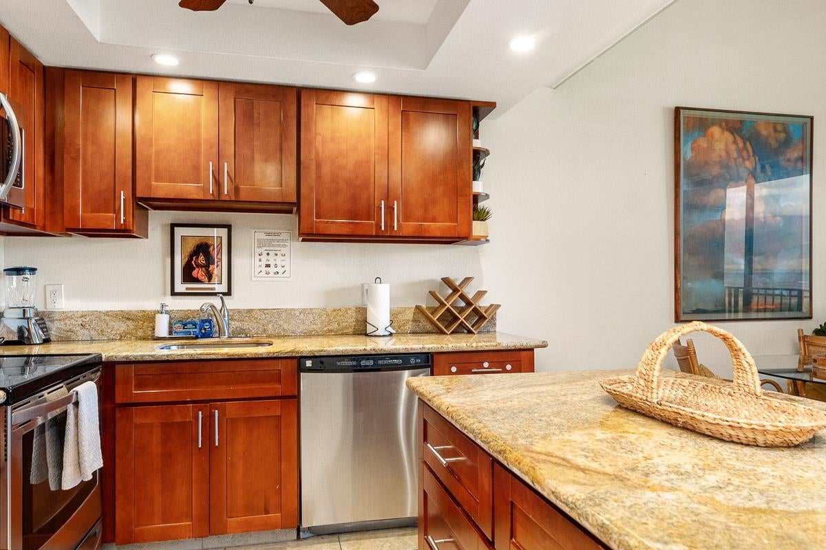 940 S Kihei Rd D305
