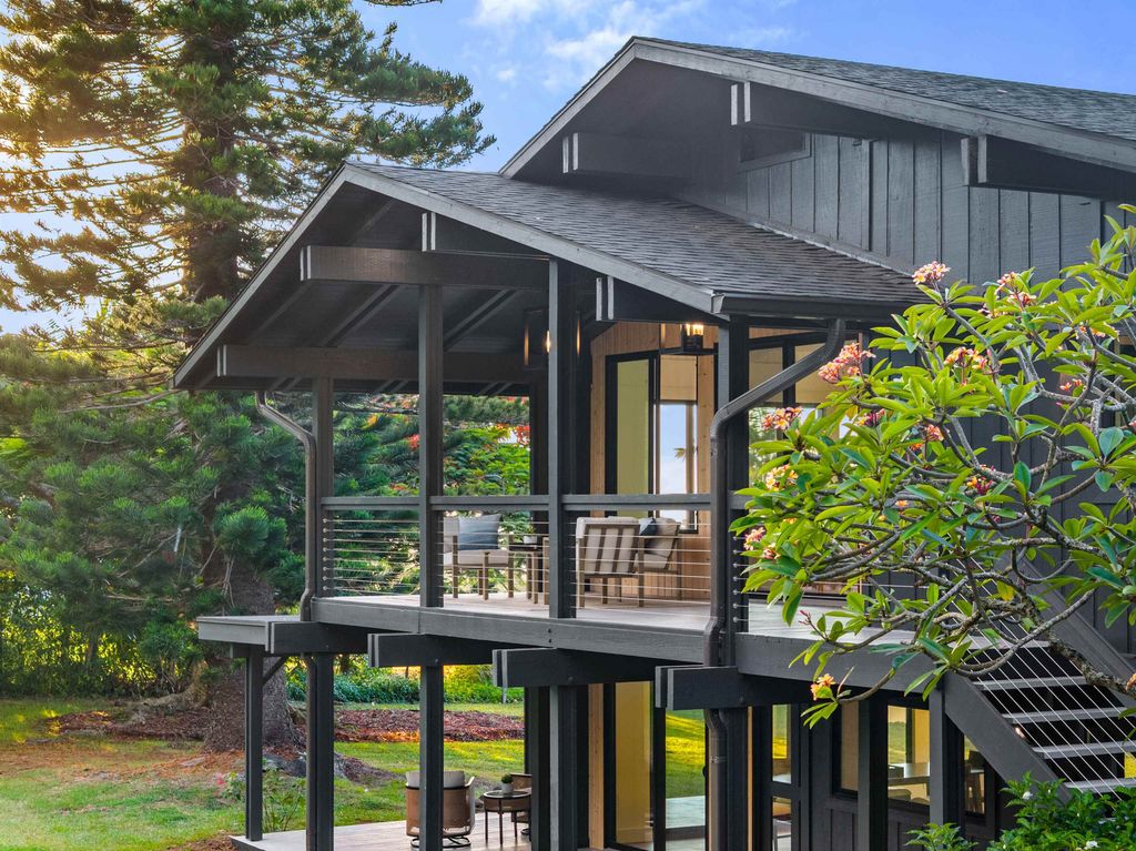 Photo of 965 Hog Back Rd, Haiku, HI 96708 (MLS # 408112)