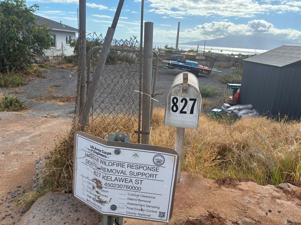 Photo of 827 Kelawea St, Lahaina, HI 96761 (MLS # 407485)