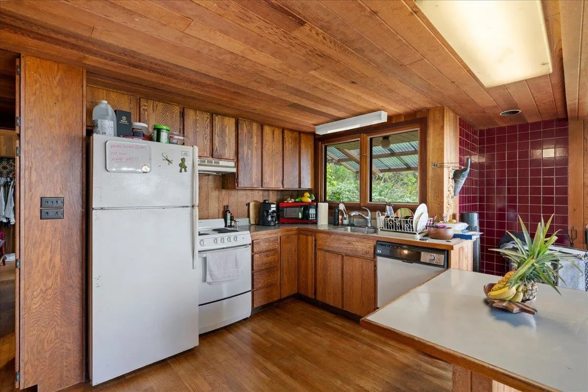 Makawao, Hawaii 96768, United States, 9 Bedrooms Bedrooms, ,9 BathroomsBathrooms,Residential,Active,137786