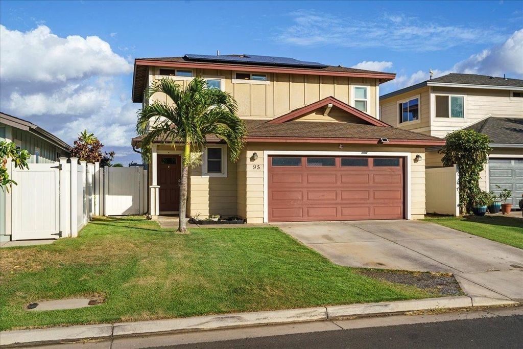 Photo of 95 Meheu Cir, Kahului, HI 96732 (MLS # 407187)