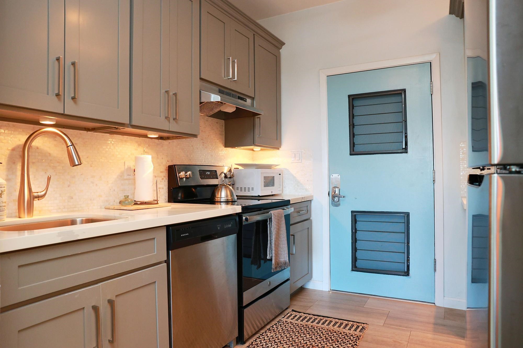 4435 Lower Honoapiilani Rd 205