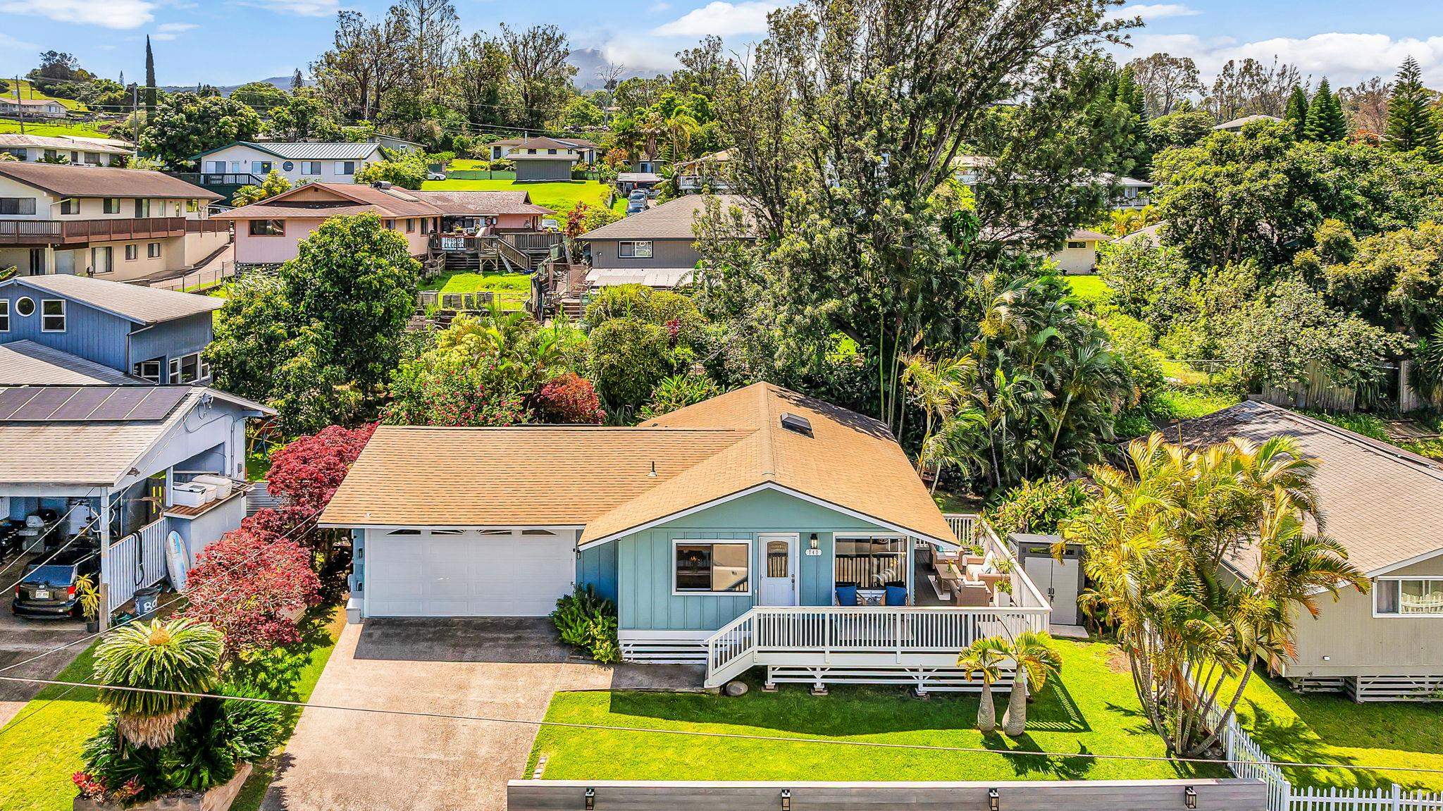 742 Kekona Pl