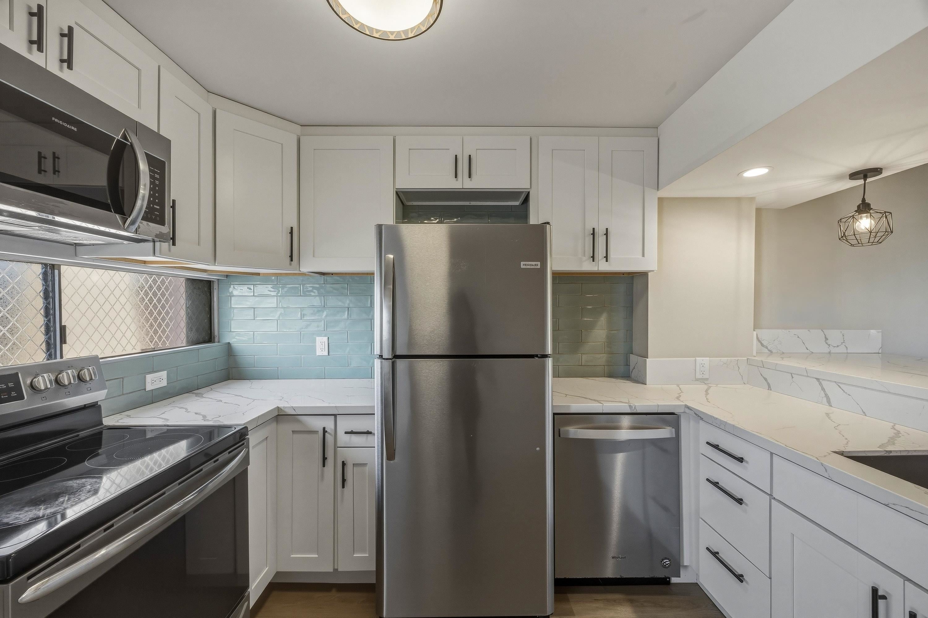 3676 Lower Honoapiilani Rd B301