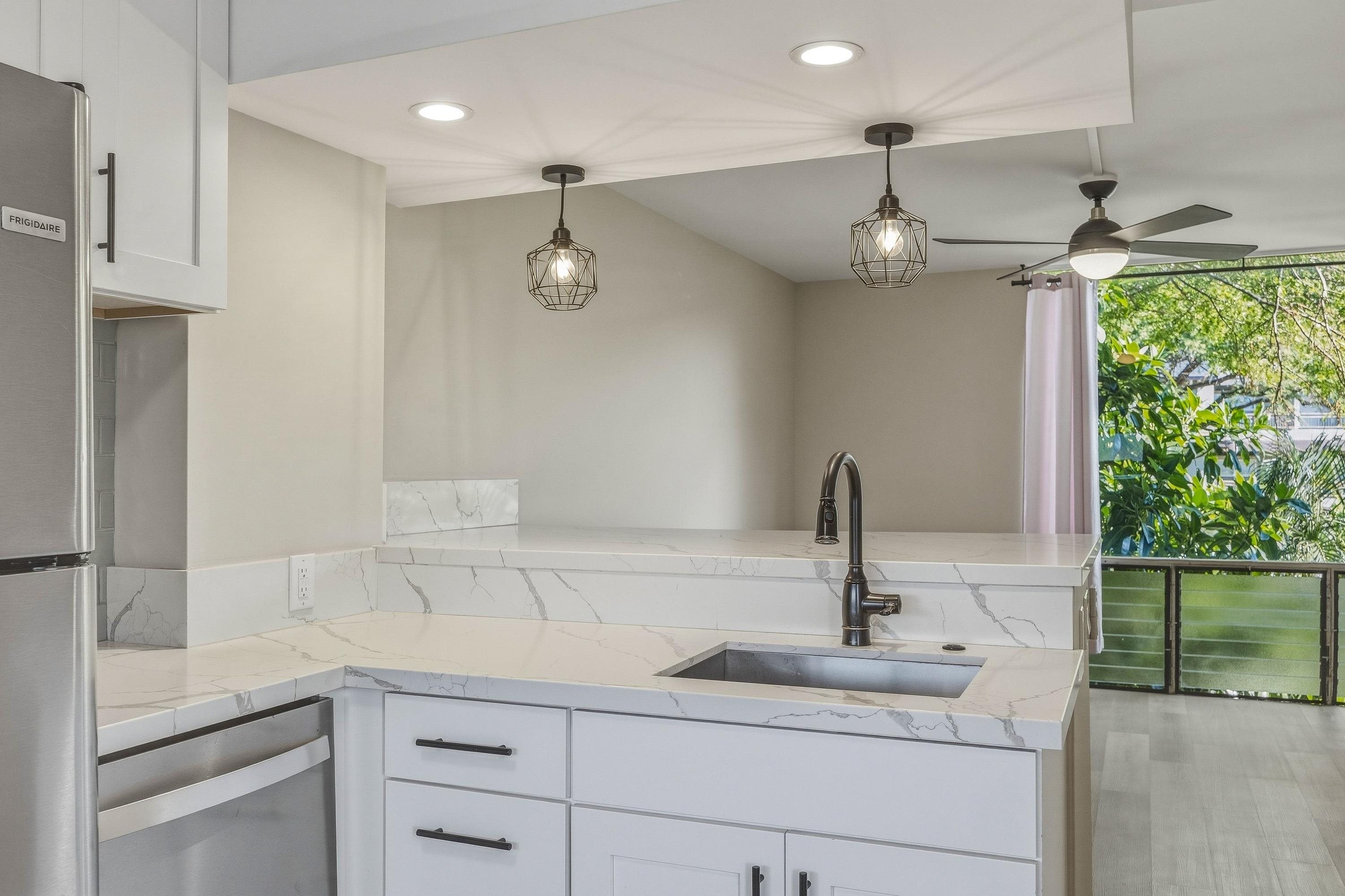 3676 Lower Honoapiilani Rd B301