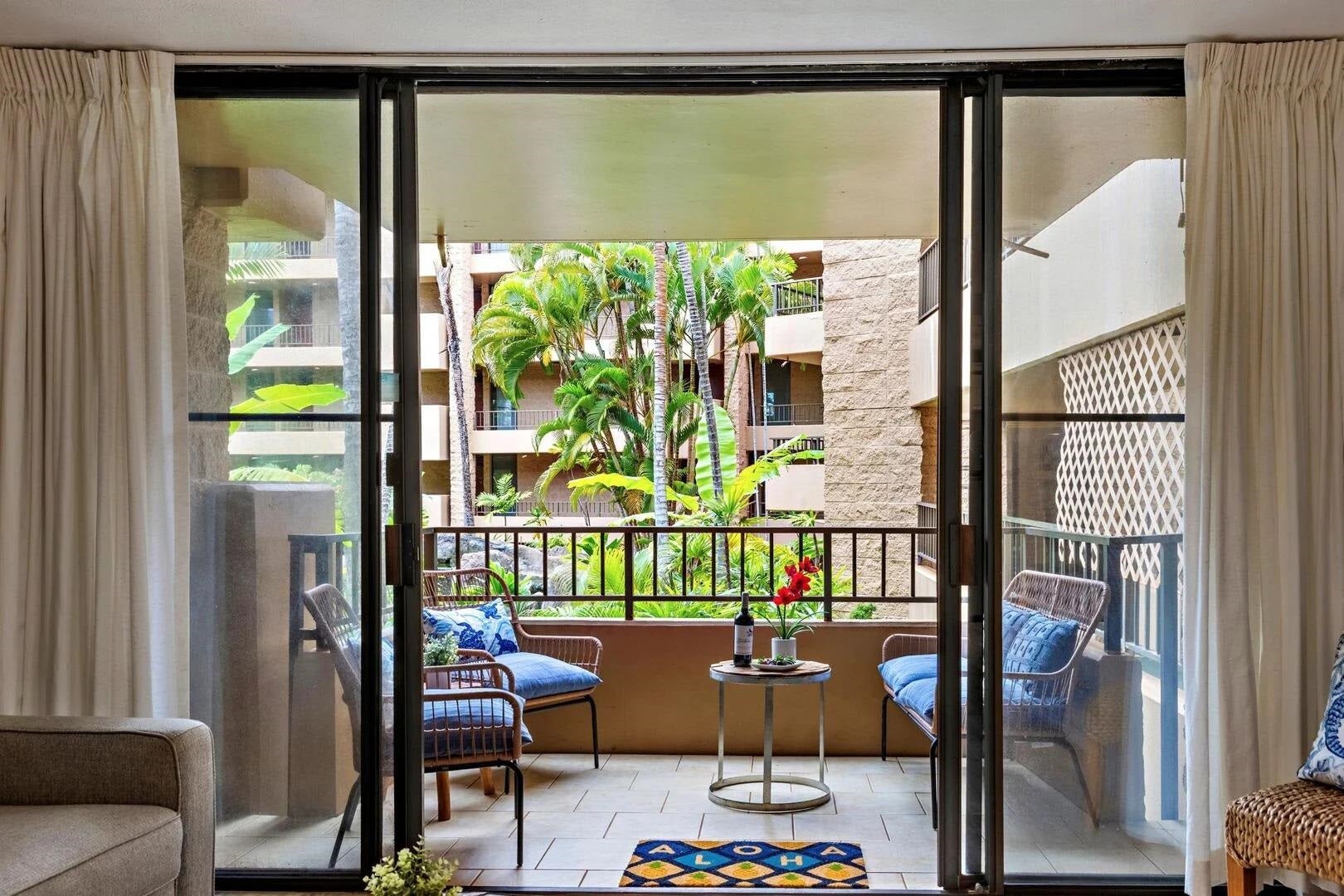 3601 Lower Honoapiilani Rd 220