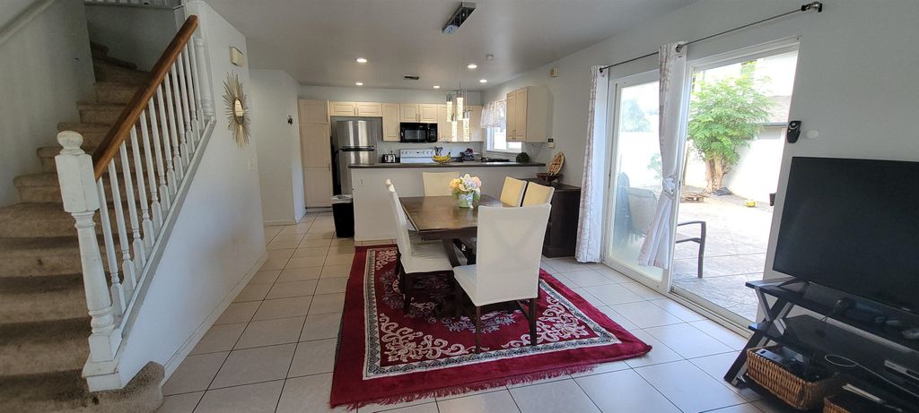 Photo of 10 W Makahehi Pl, Kahului, HI 96732 (MLS # 406802)