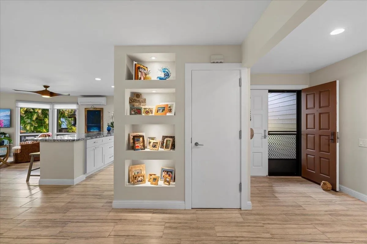 Lahaina, Hawaii 96761, United States, 2 Bedrooms Bedrooms, ,2 BathroomsBathrooms,Residential,Active,222718