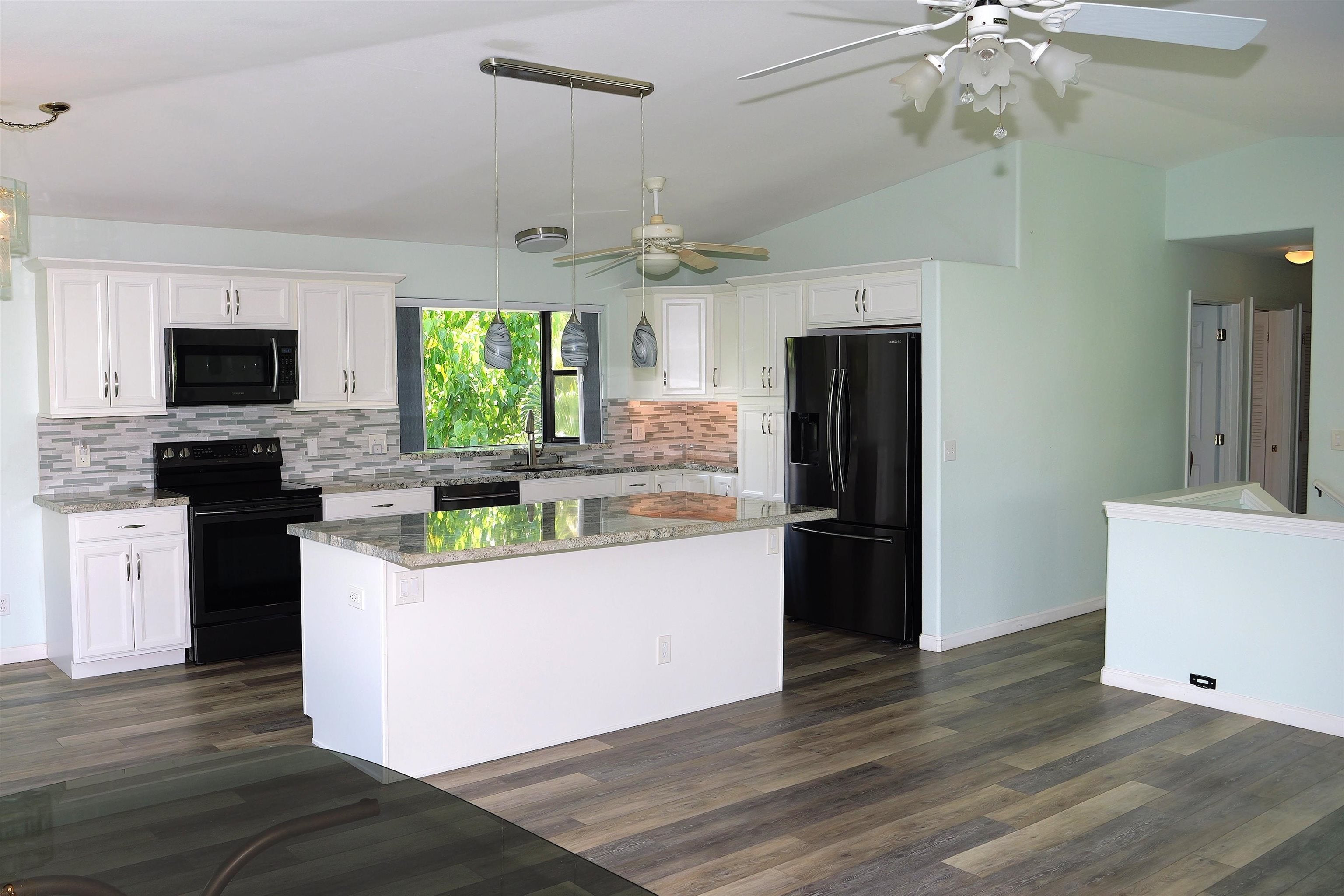 239 Keonekai Rd