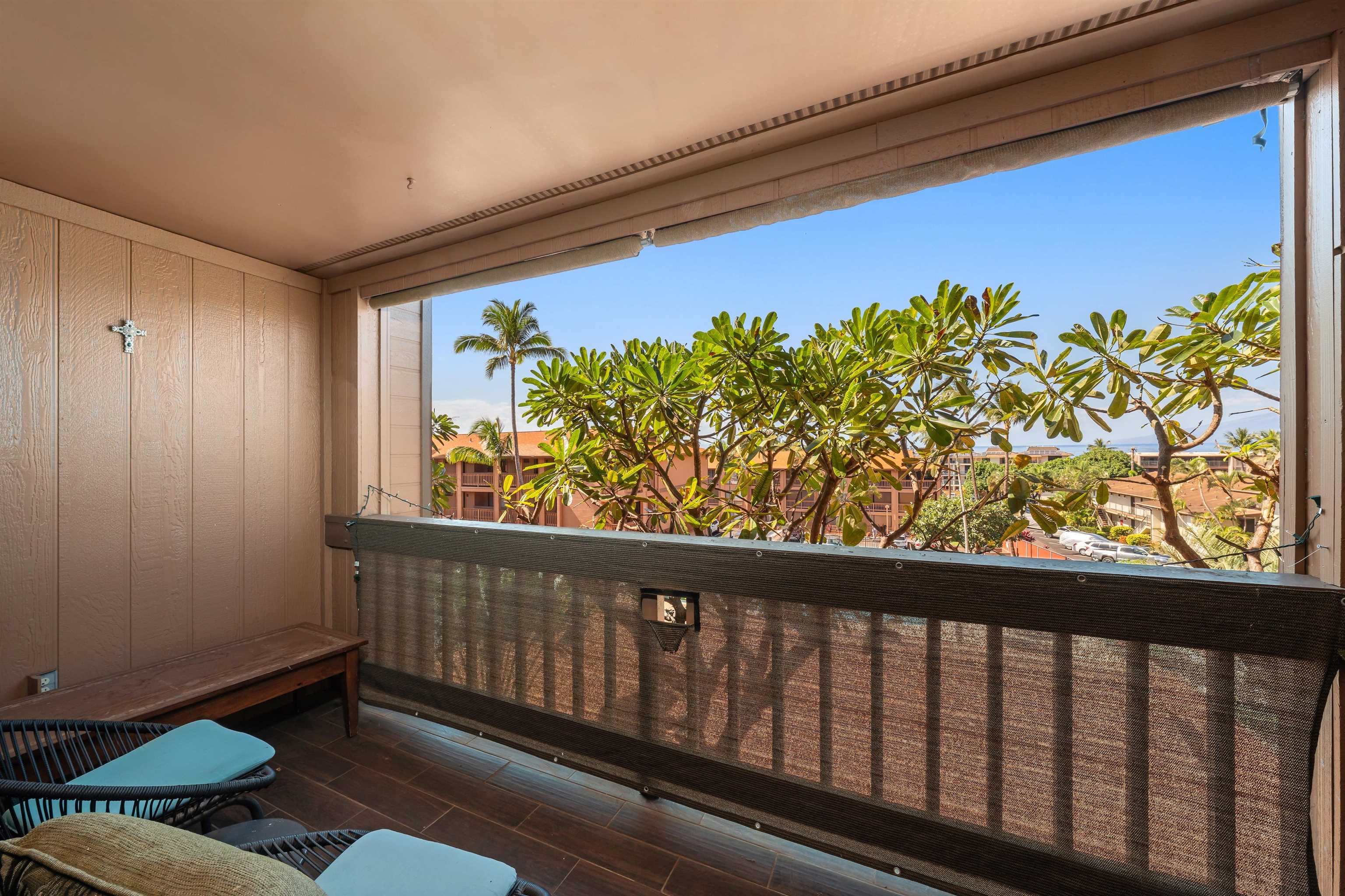 3740 Lower Honoapiilani Rd C207