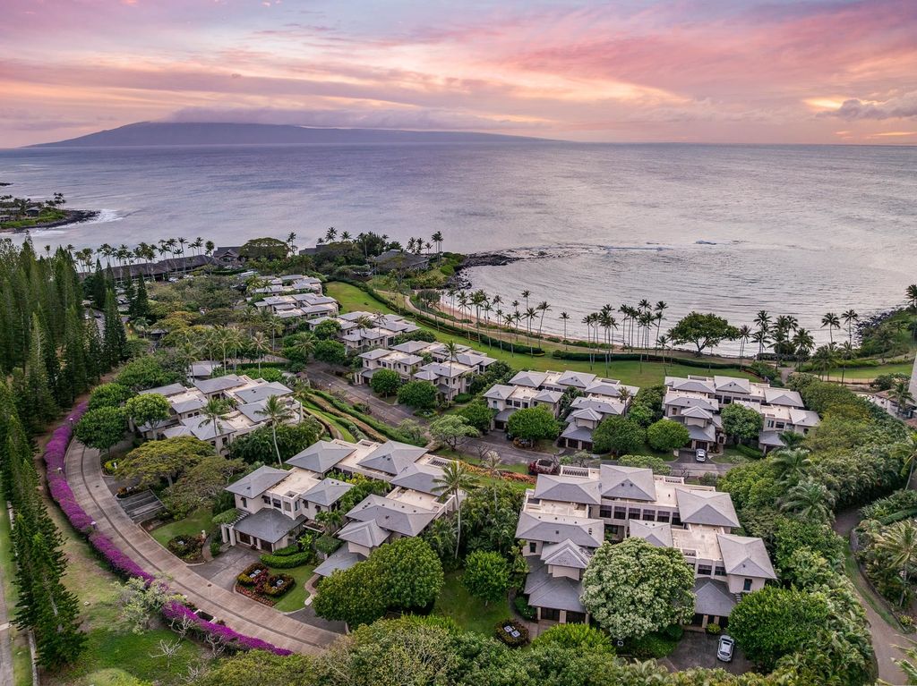 Photo of 15 Coconut Grove Ln #15, Lahaina, HI 96761 (MLS # 405647)