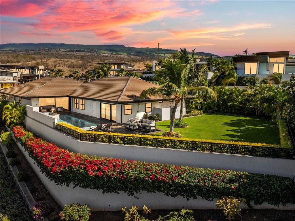 Photo of 19 Halapa Pl, Kihei, HI 96753 (MLS # 407752)