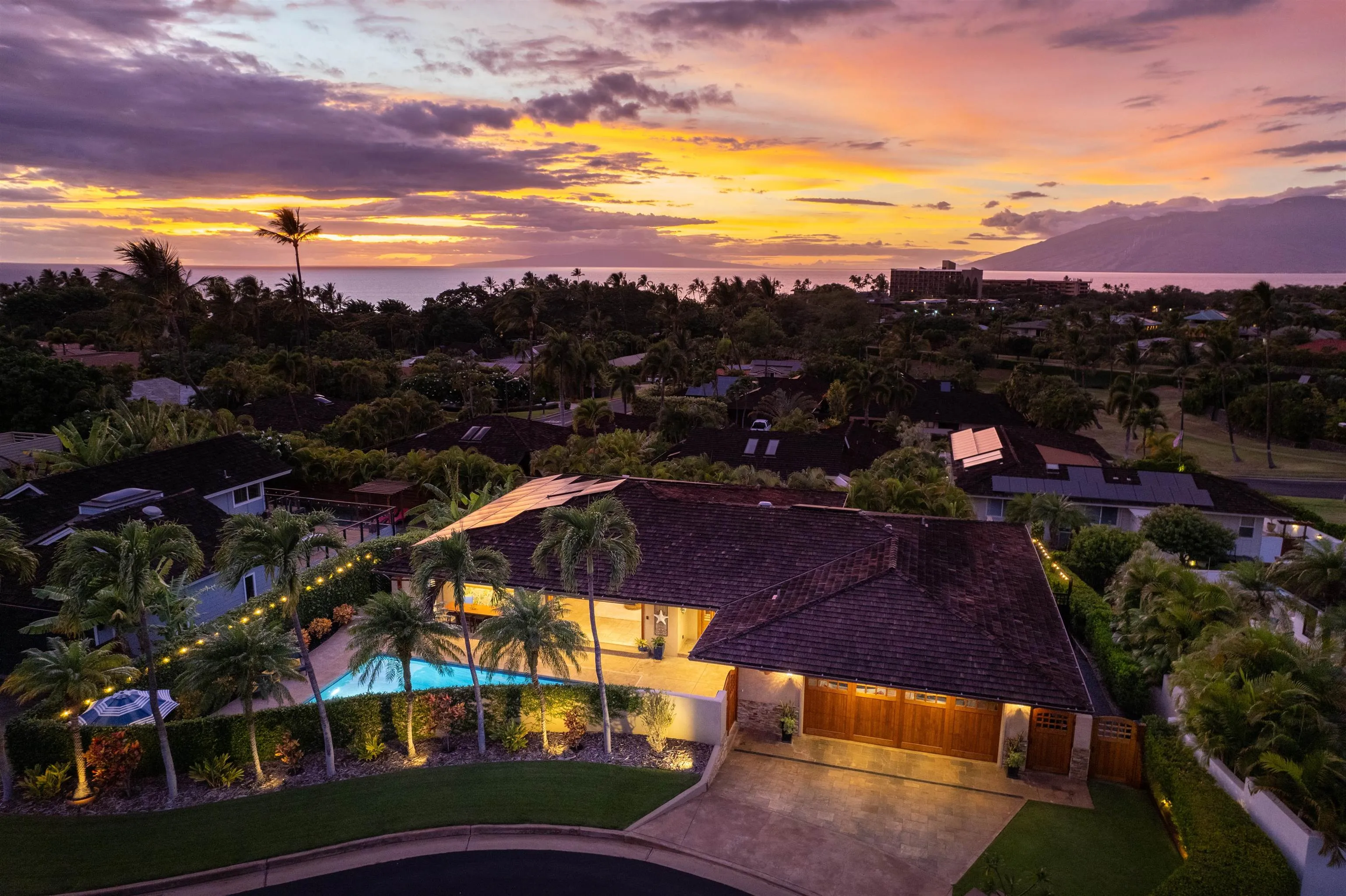 Kihei, Hawaii 96761, United States, 5 Bedrooms Bedrooms, ,4 BathroomsBathrooms,Residential,Pending,207723