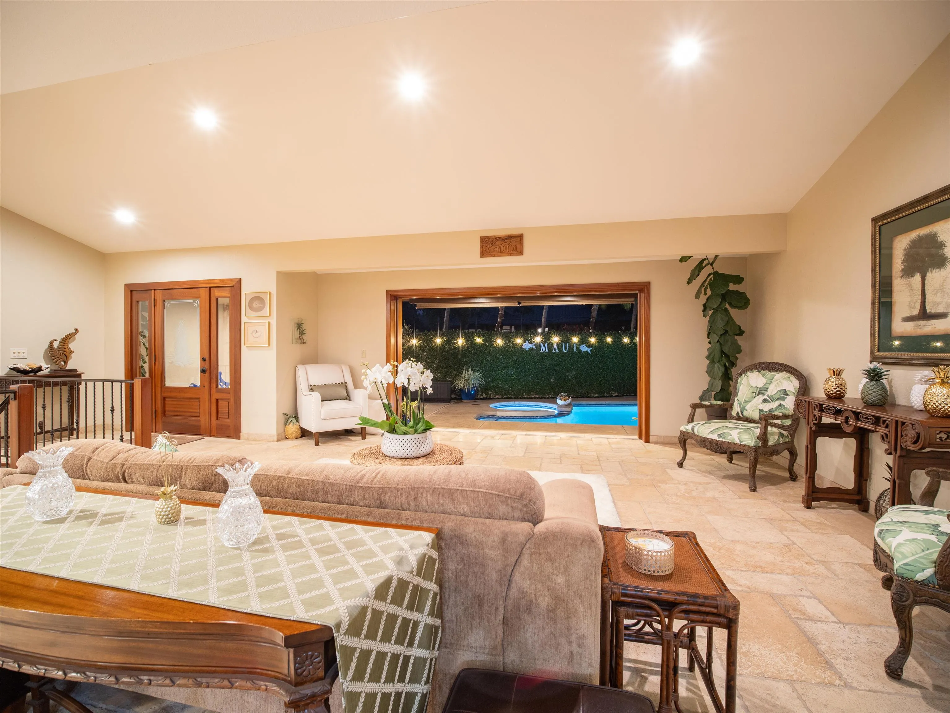 Kihei, Hawaii 96761, United States, 5 Bedrooms Bedrooms, ,4 BathroomsBathrooms,Residential,Pending,207723