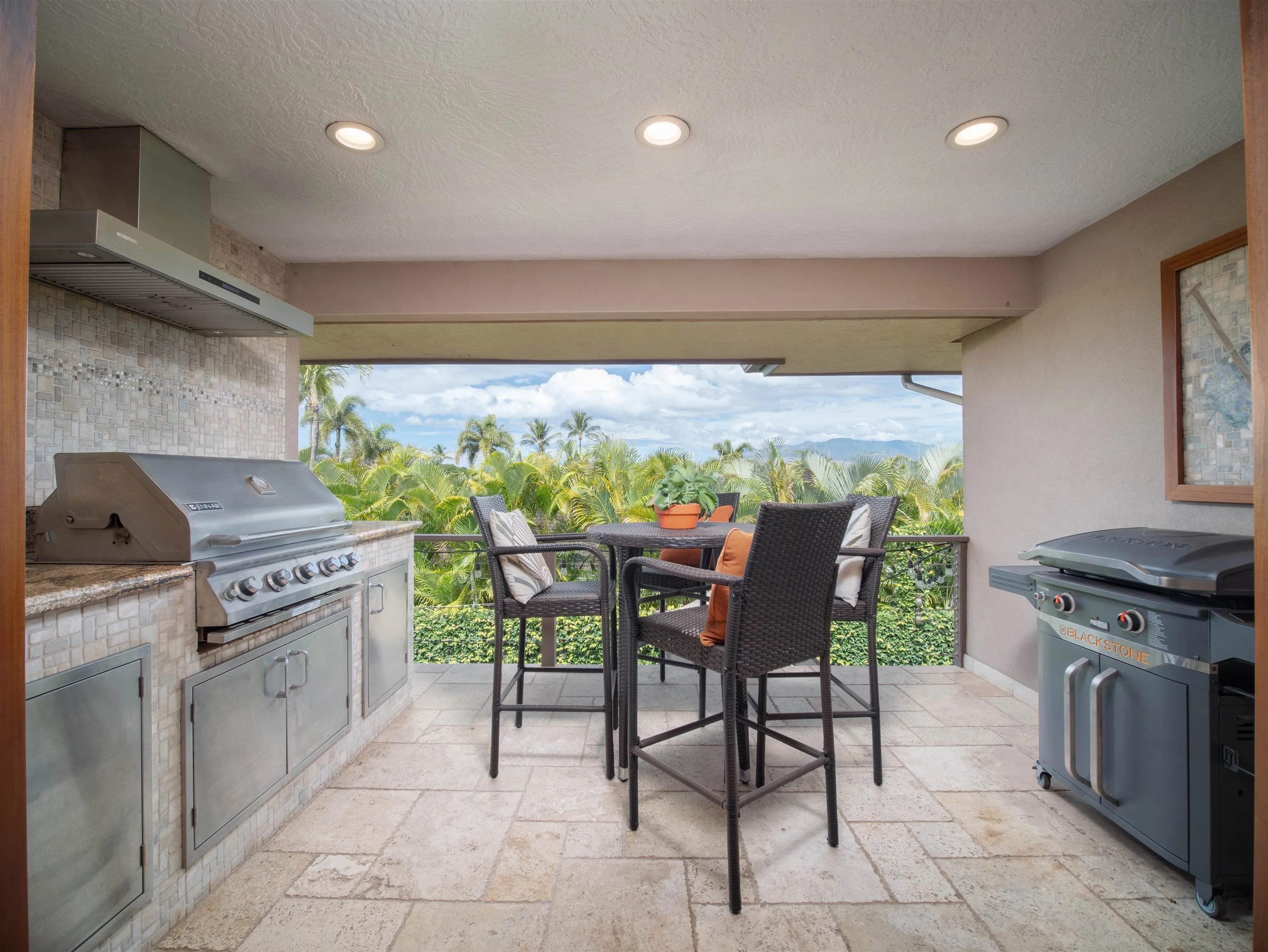Kihei, Hawaii 96761, United States, 5 Bedrooms Bedrooms, ,4 BathroomsBathrooms,Residential,Pending,207723