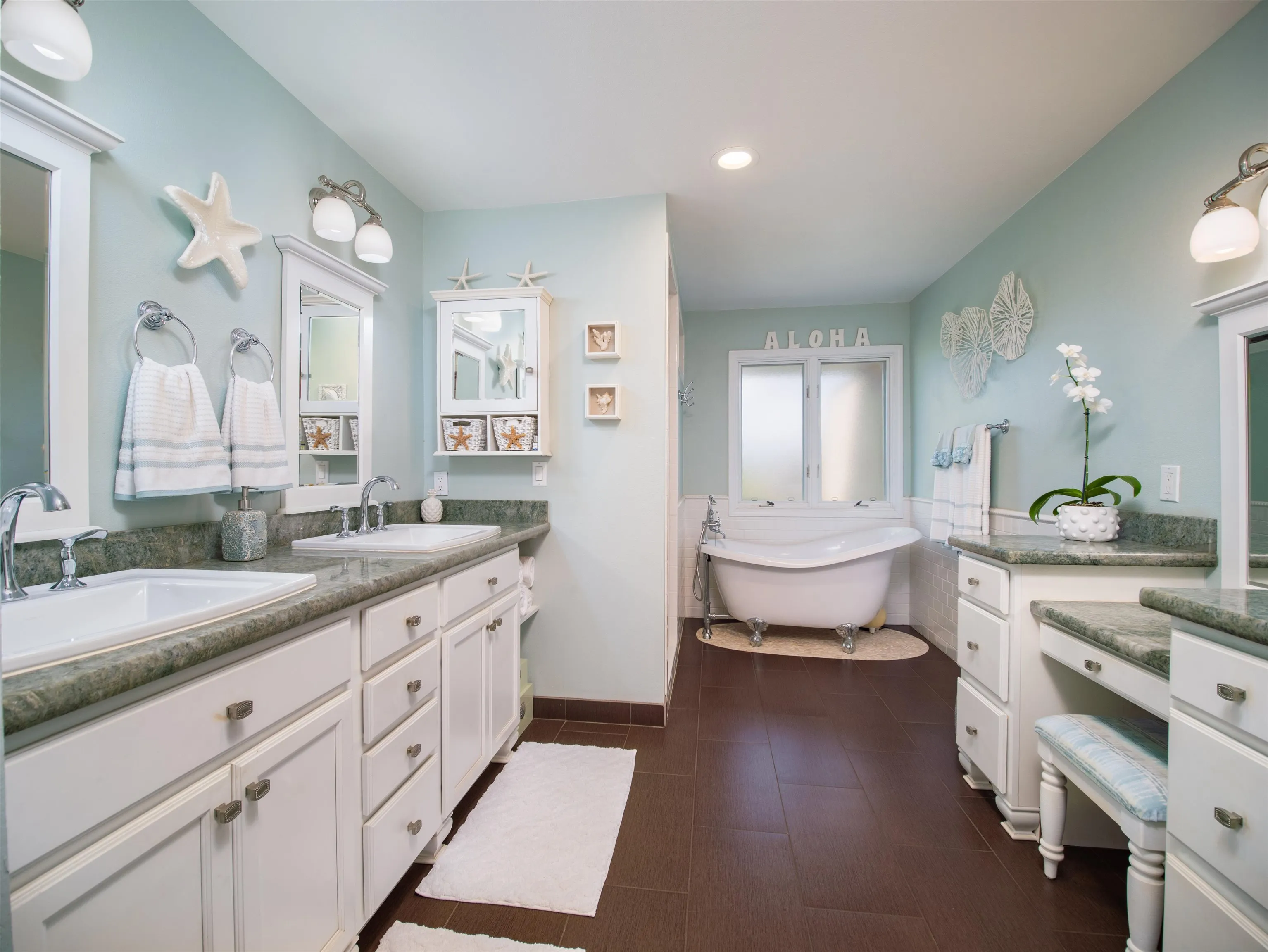 Kihei, Hawaii 96761, United States, 5 Bedrooms Bedrooms, ,4 BathroomsBathrooms,Residential,Pending,207723