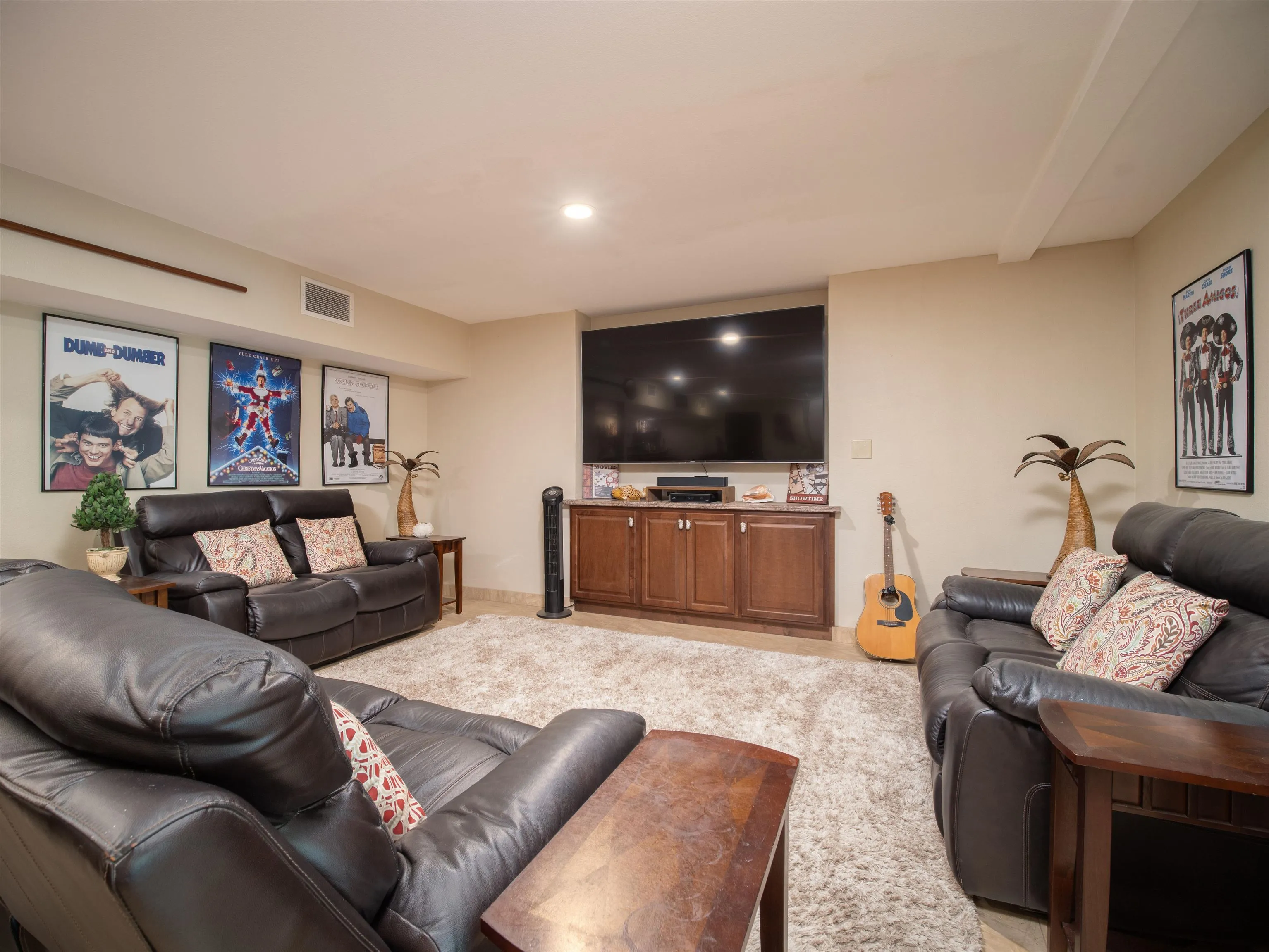 Kihei, Hawaii 96761, United States, 5 Bedrooms Bedrooms, ,4 BathroomsBathrooms,Residential,Pending,207723