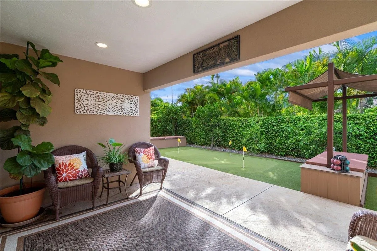 Kihei, Hawaii 96761, United States, 5 Bedrooms Bedrooms, ,4 BathroomsBathrooms,Residential,Pending,207723