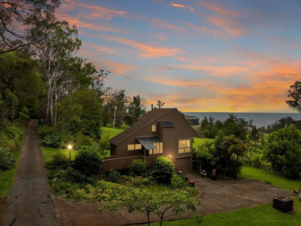 Makawao, Hawaii 96768, United States, 3 Bedrooms Bedrooms, ,4 BathroomsBathrooms,Residential,Active,137783