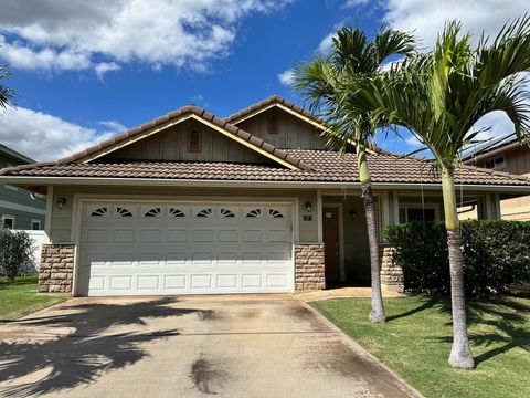 17 Molehulehu Loop Kahului HI 96732