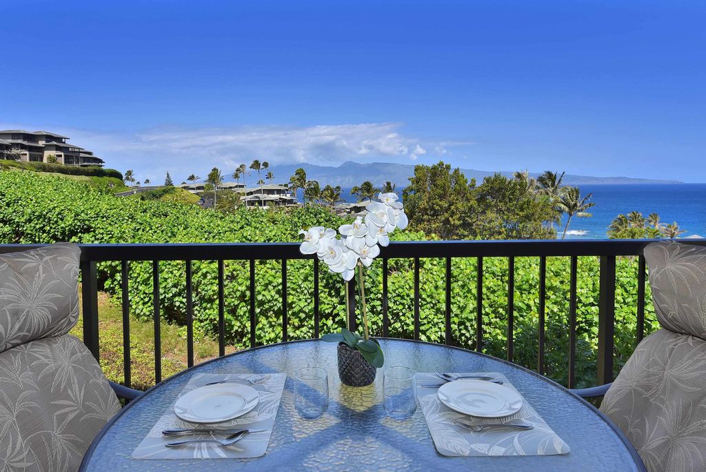Photo of 100 Ridge Rd #211-13, Lahaina, HI 96761 (MLS # 405506)