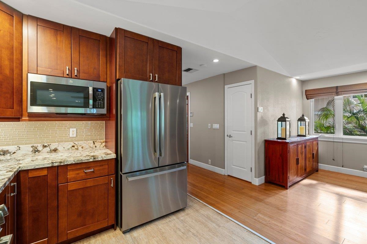 31 Waikalani Hema Pl