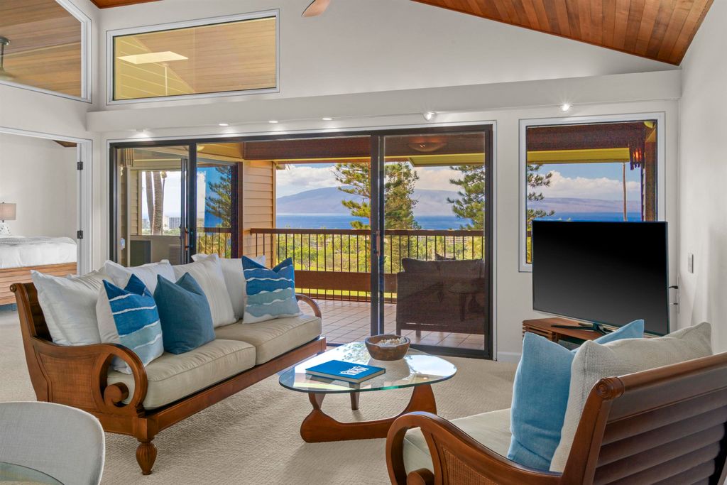 Photo of 50 Puu Anoano St #1204, Lahaina, HI 96761 (MLS # 408117)