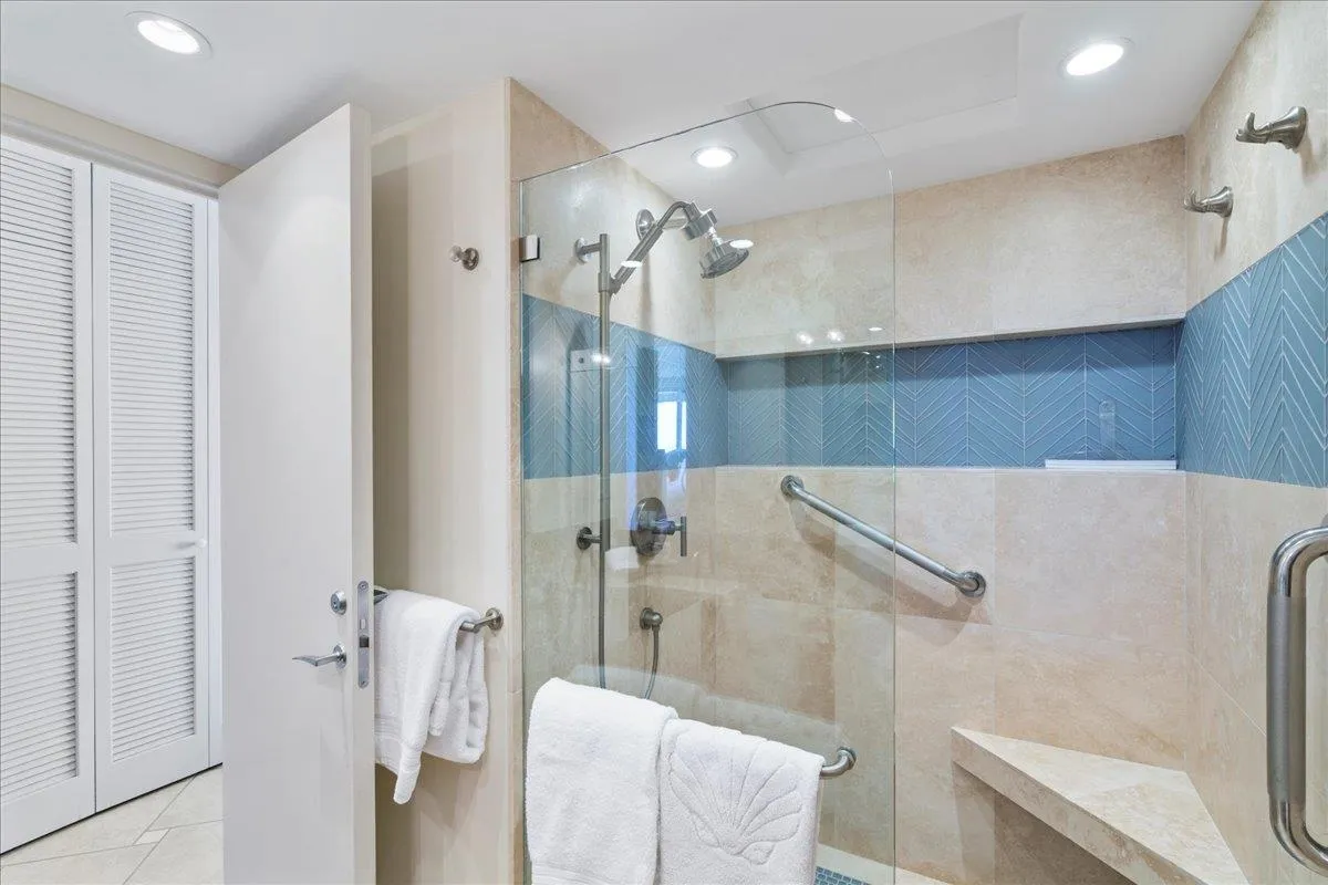 Lahaina, Hawaii 96761, United States, 1 Bedroom Bedrooms, ,2 BathroomsBathrooms,Residential,Pending,116189