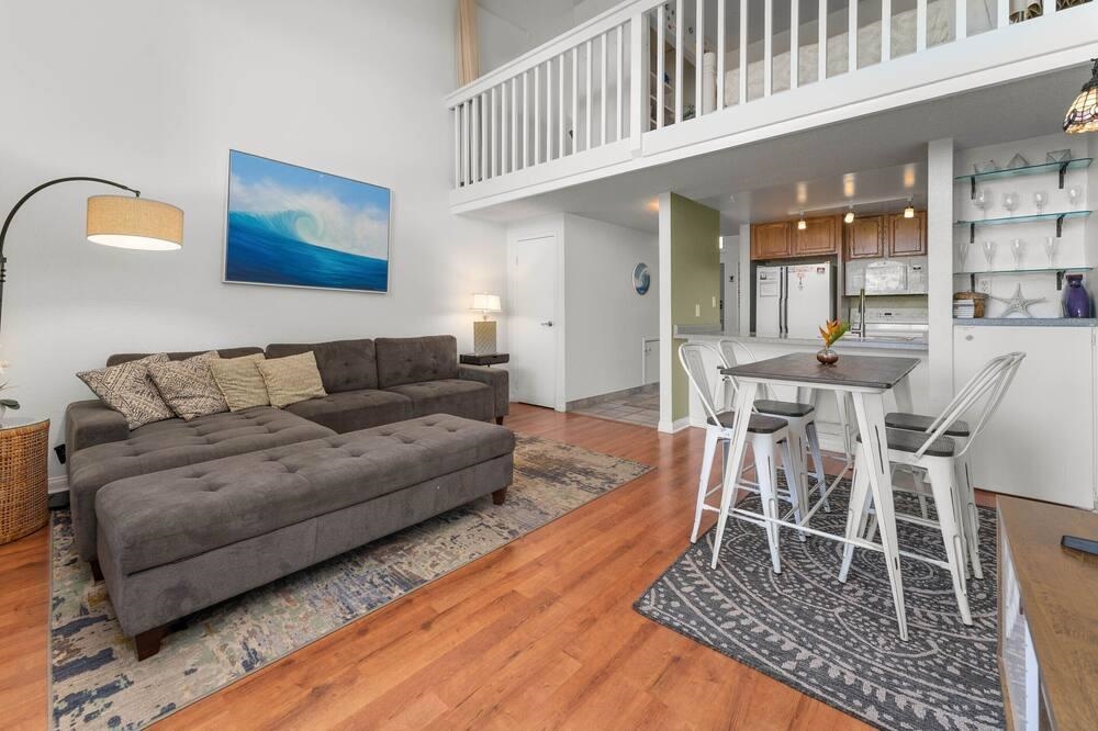 1299 Uluniu Rd F203