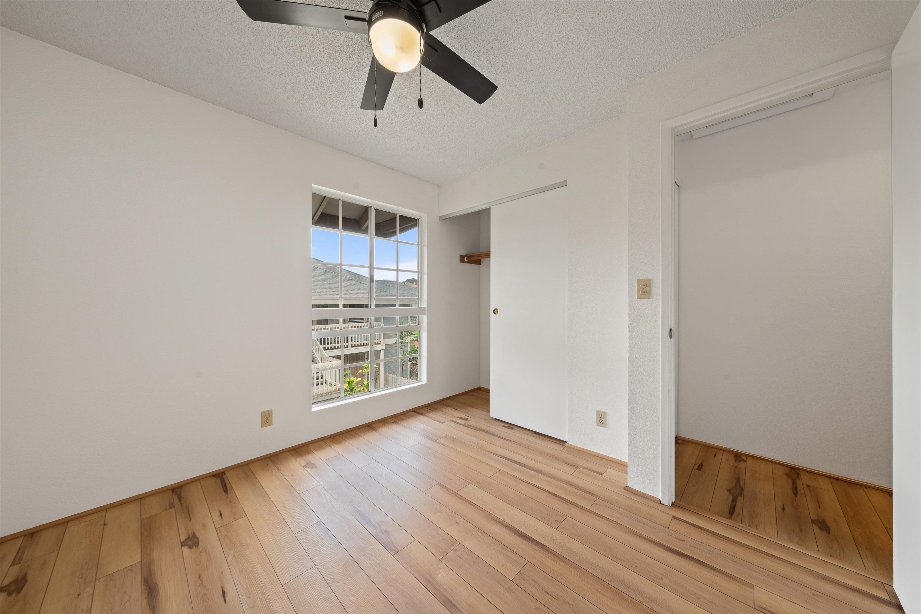 140 Uwapo Rd 19-203