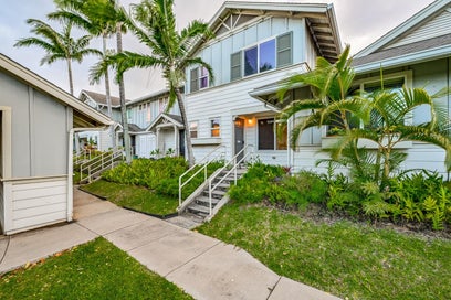 676 Meakanu Ln 1305 Wailuku HI 96793