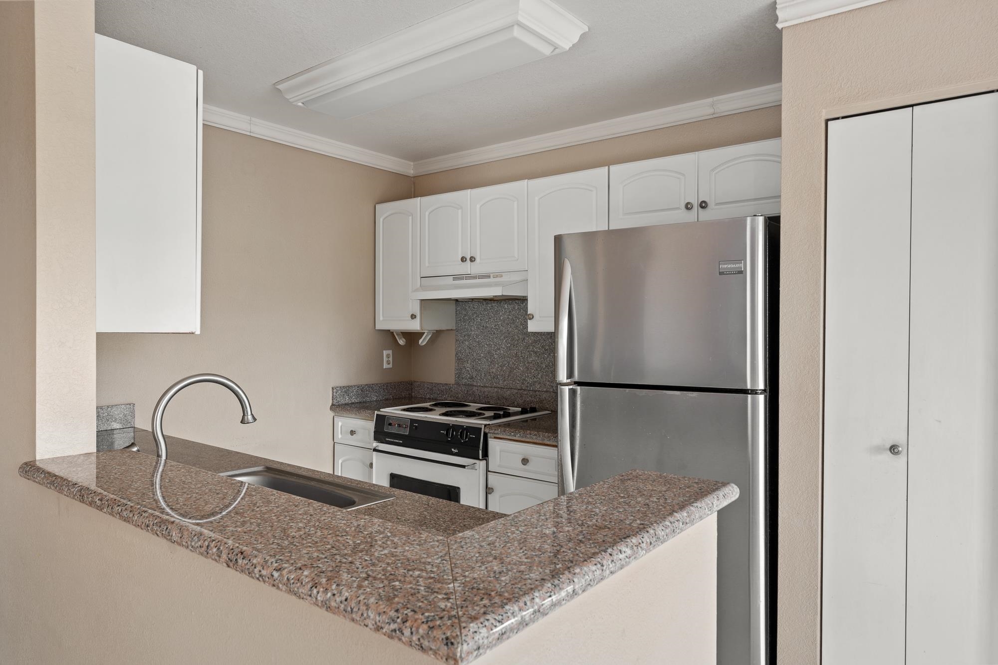 480 Kenolio Rd 14-202