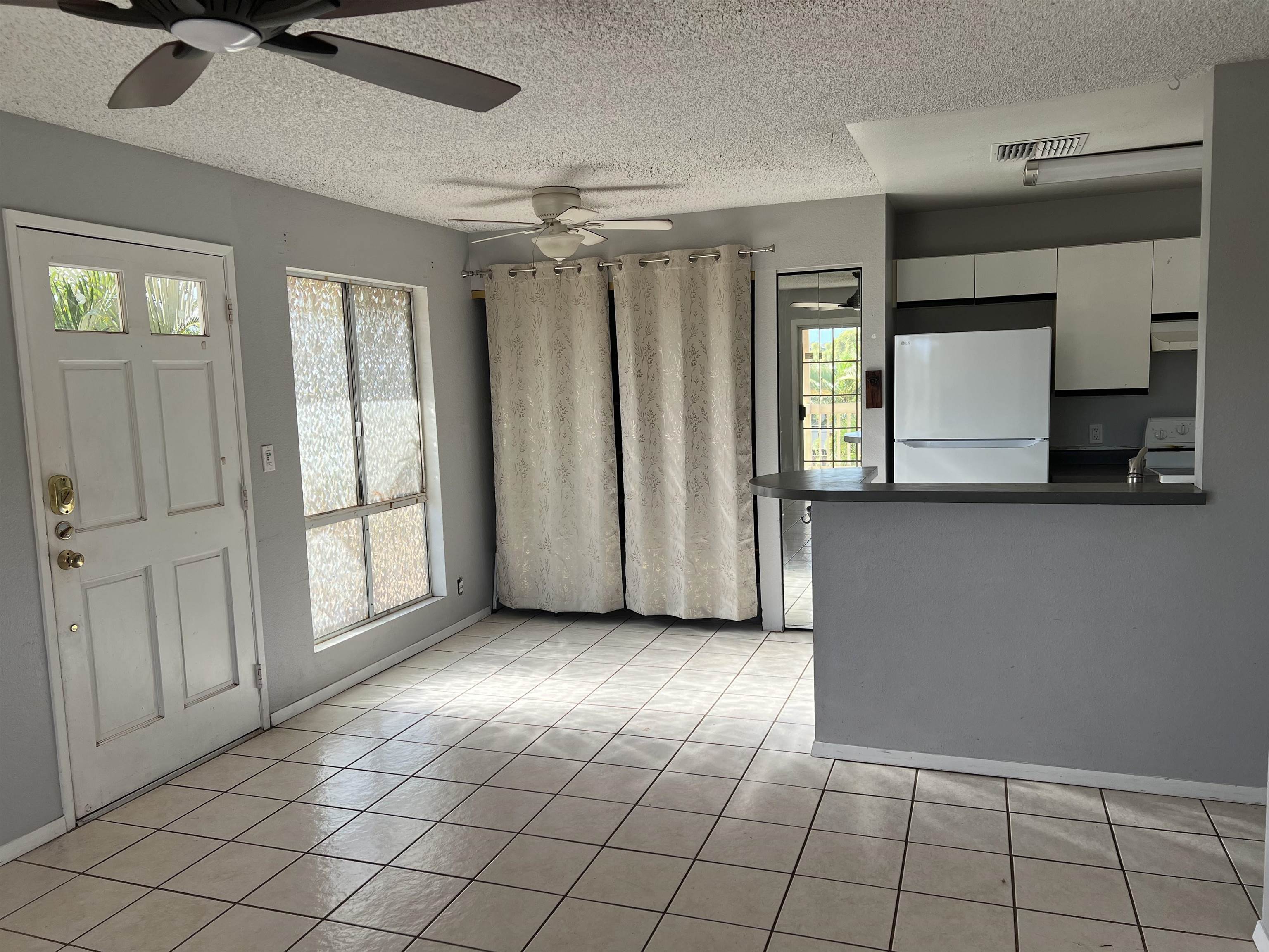 140 Uwapo Rd 22-202