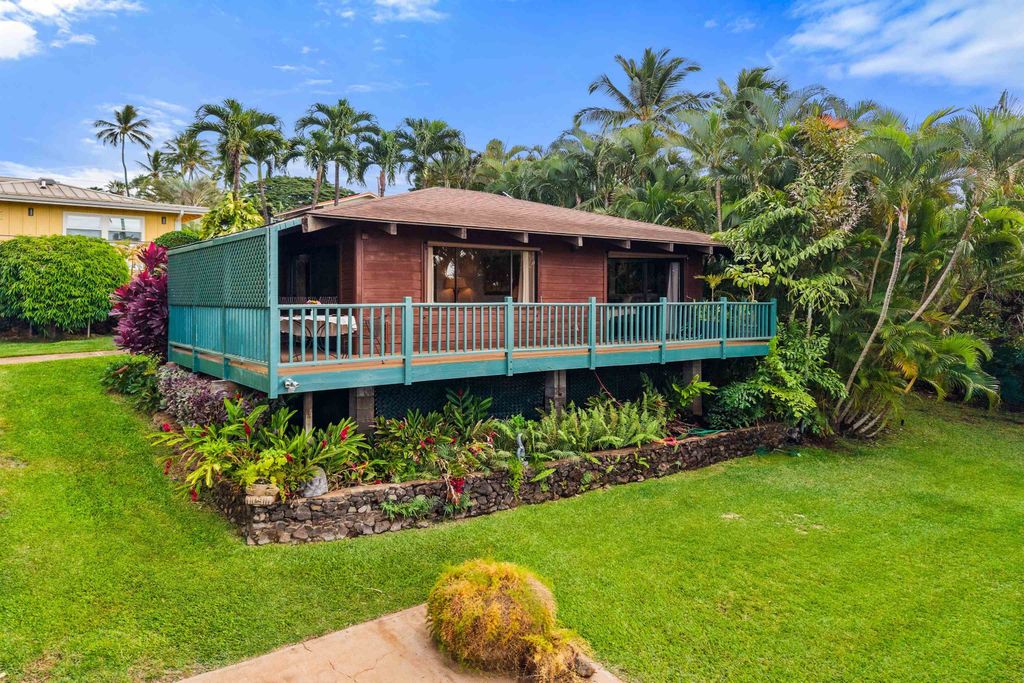 Photo of 500 Mikioi Pl, Kihei, HI 96753 (MLS # 408119)