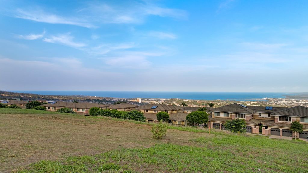 Photo of 582 Kaunalipo Dr, Wailuku, HI 96793 (MLS # 407927)