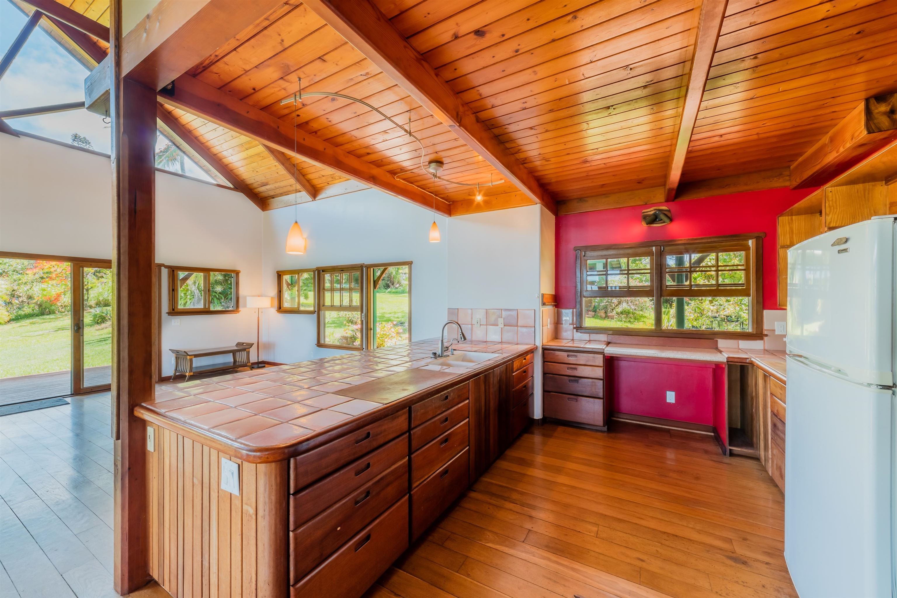 41049 Hana Hwy