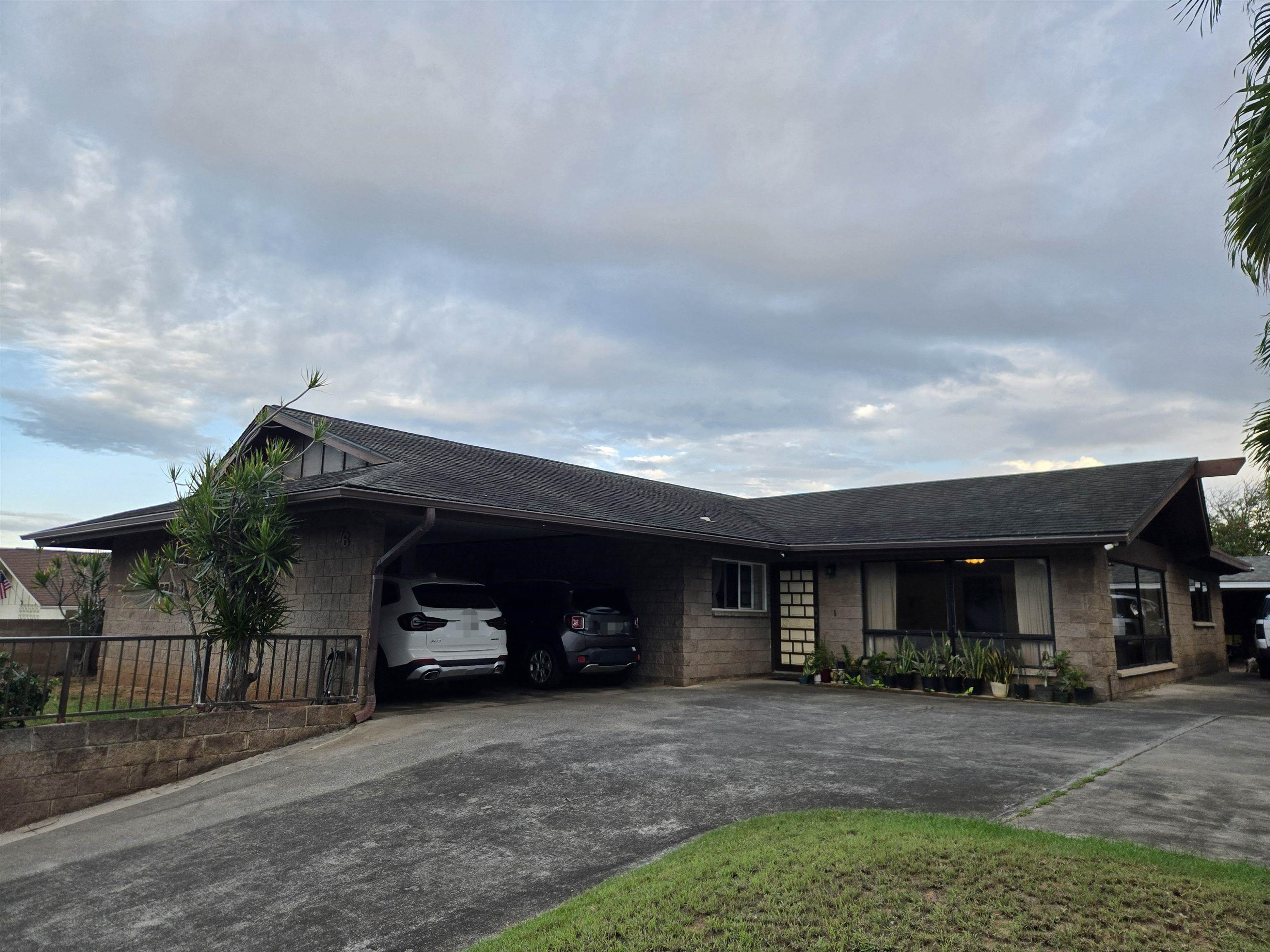 765 Wailupe Dr